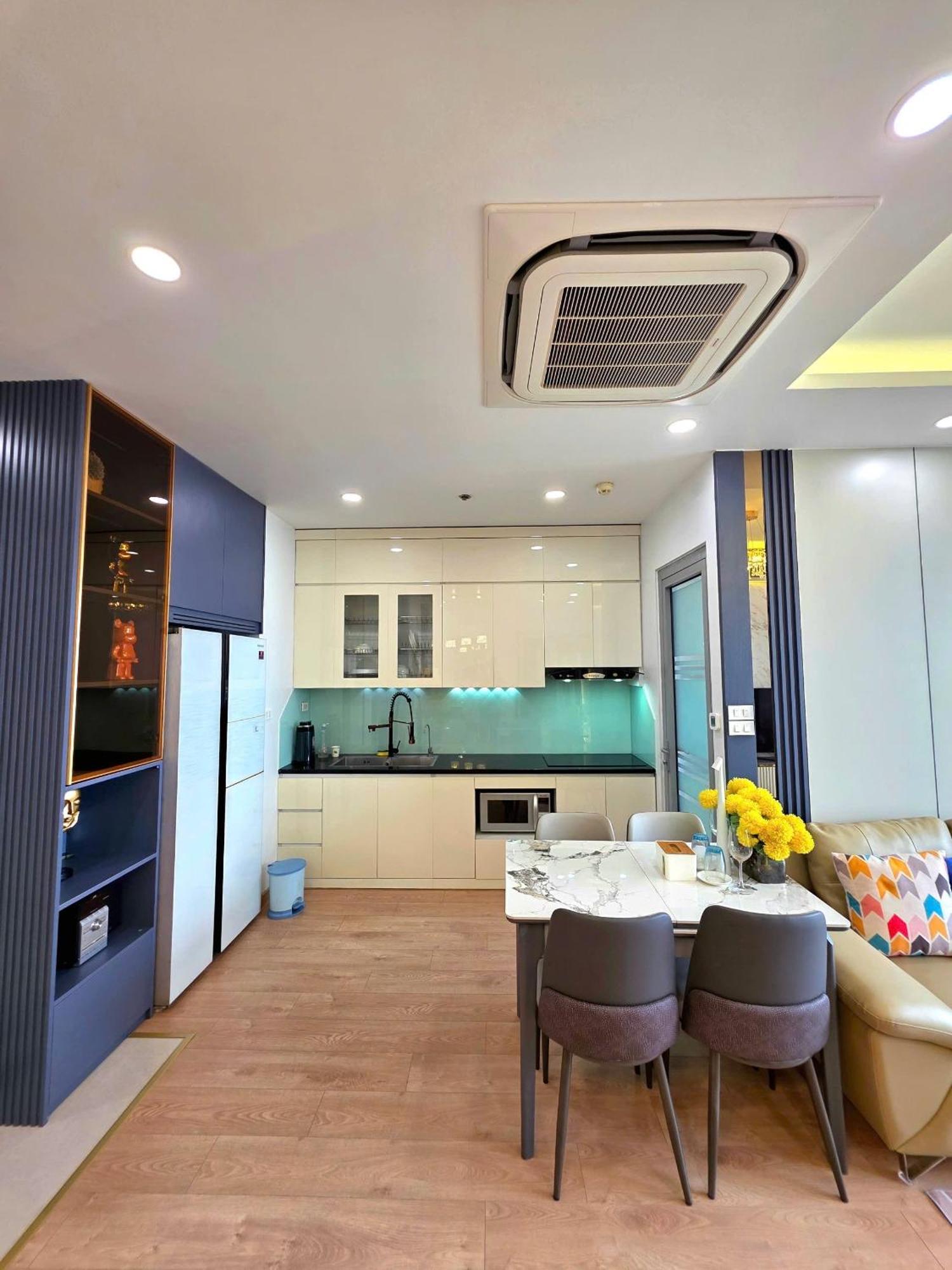 Chez Lealyly Hà Nội