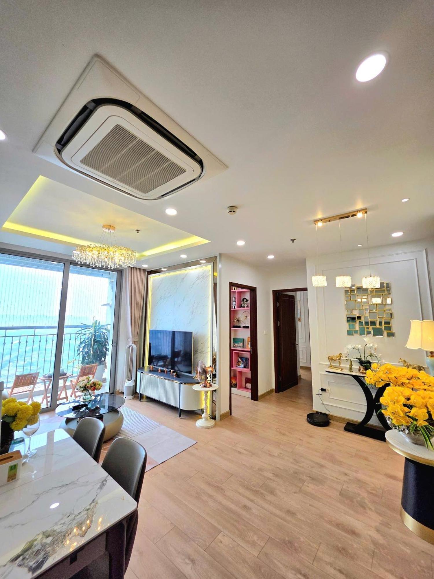 Chez Lealyly * Hanoi